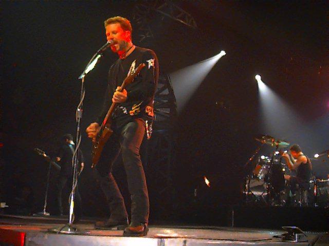 Photo gallery from the gig in Cleveland, OH shot on February 19, 1997